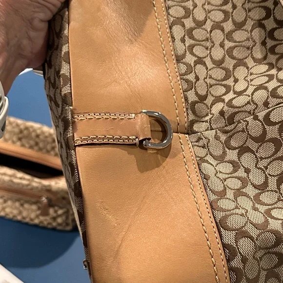 Coach Brown Canvas Signature Travel Bag & Makeup tote - Picture 12 of 16